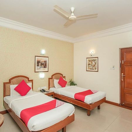 Oyo 579 Hotel Aab Bangalore Exterior photo